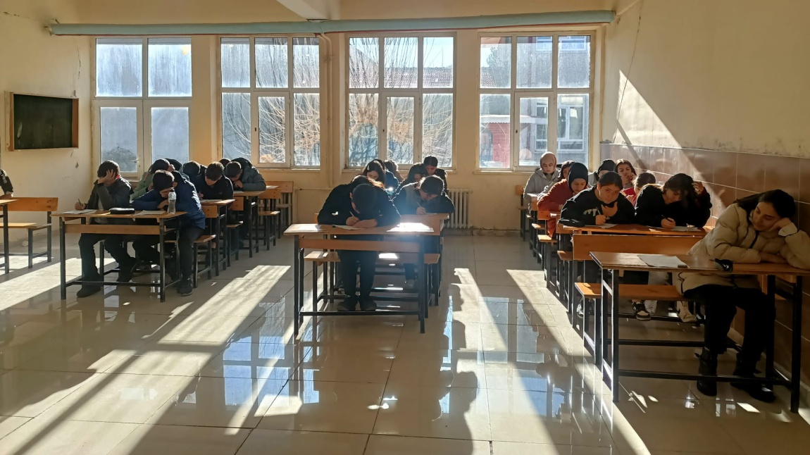 9. Sınıf Ülke Geneli Ortak Sınavları Yapıldı.